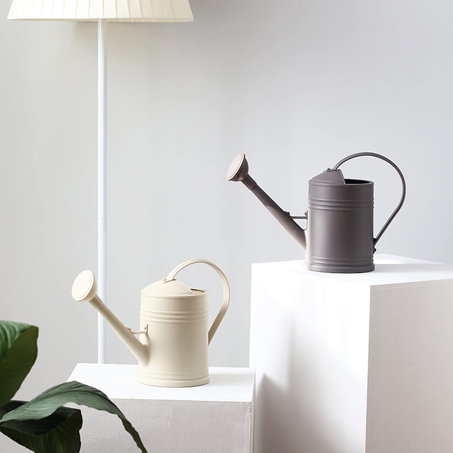 Watering Can for Indoor Plants, Flower Watering Can, Plastic Water Can for Plants with Sprinkler