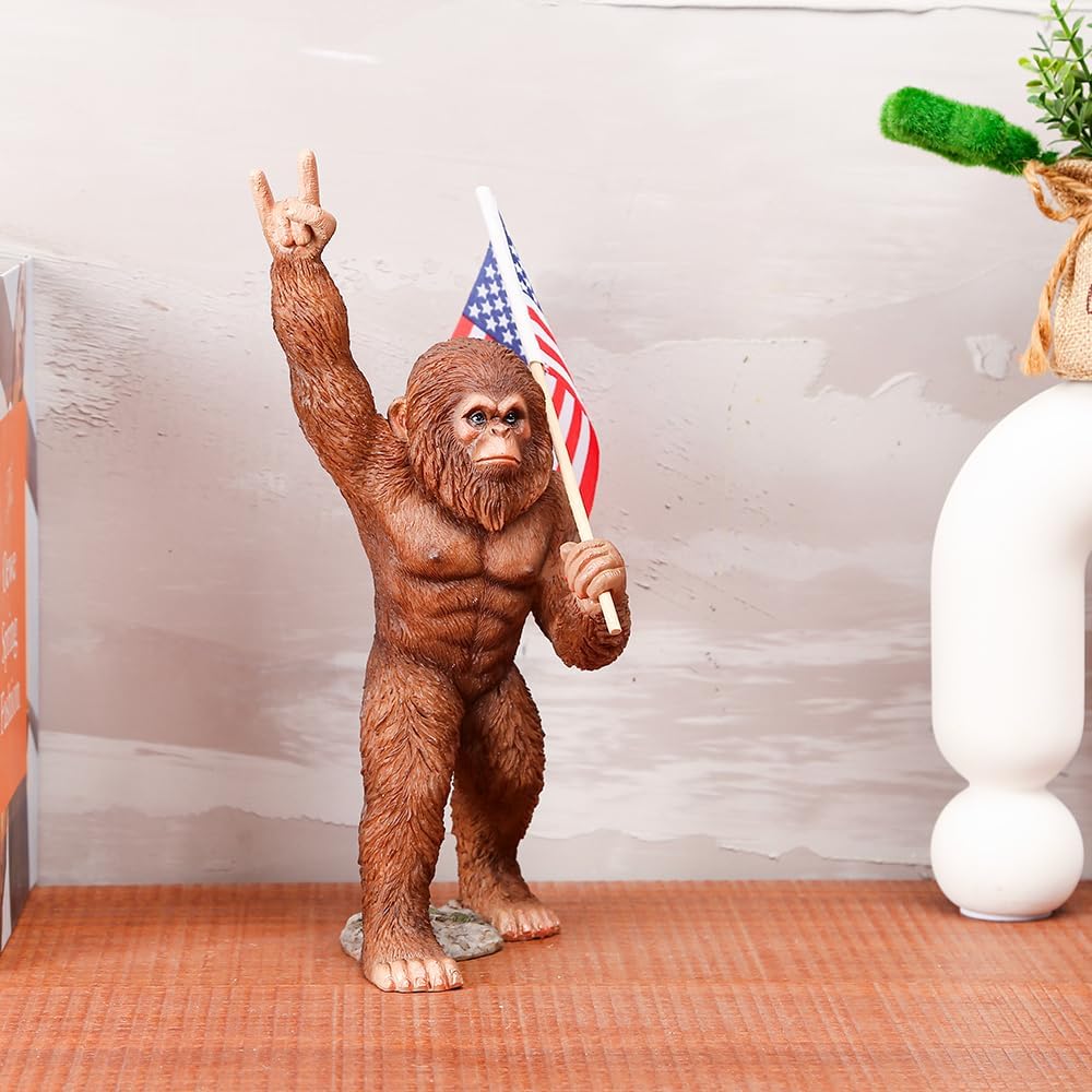 The Bigfoot Statue Holding The National Flag - Resin Bigfoot Savage Figurine Sasquatch Sculpture Interesting Indoor/Outdoor Garden Decorations, Novel Gifts for dad, Birthday Gifts