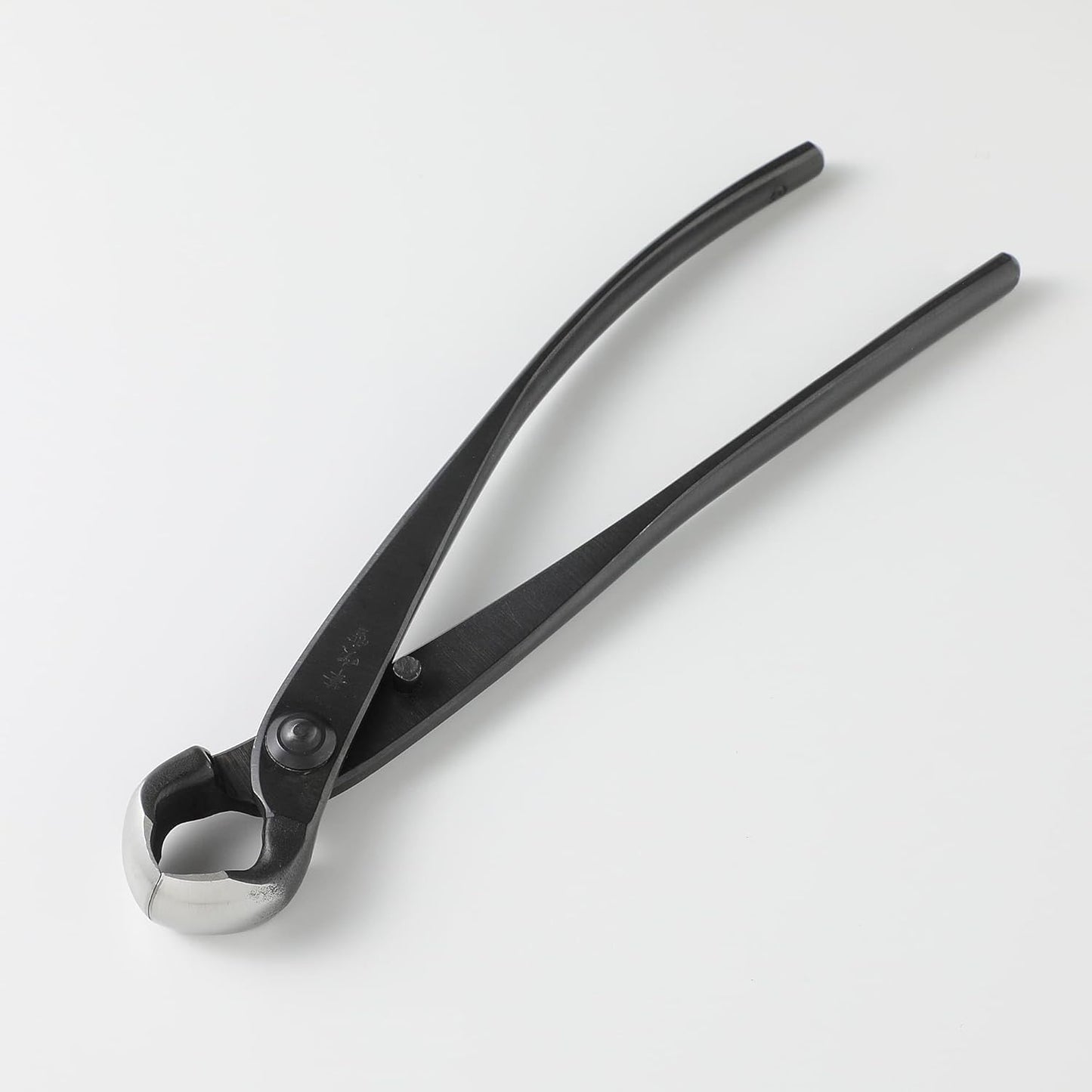 Wazakura Hand Forged Knob Bonsai Cutter Made in Japan 8-1/4 inch (210mm), Japanese Gardening Tools, Round Edge Concave Branch Cutter Black