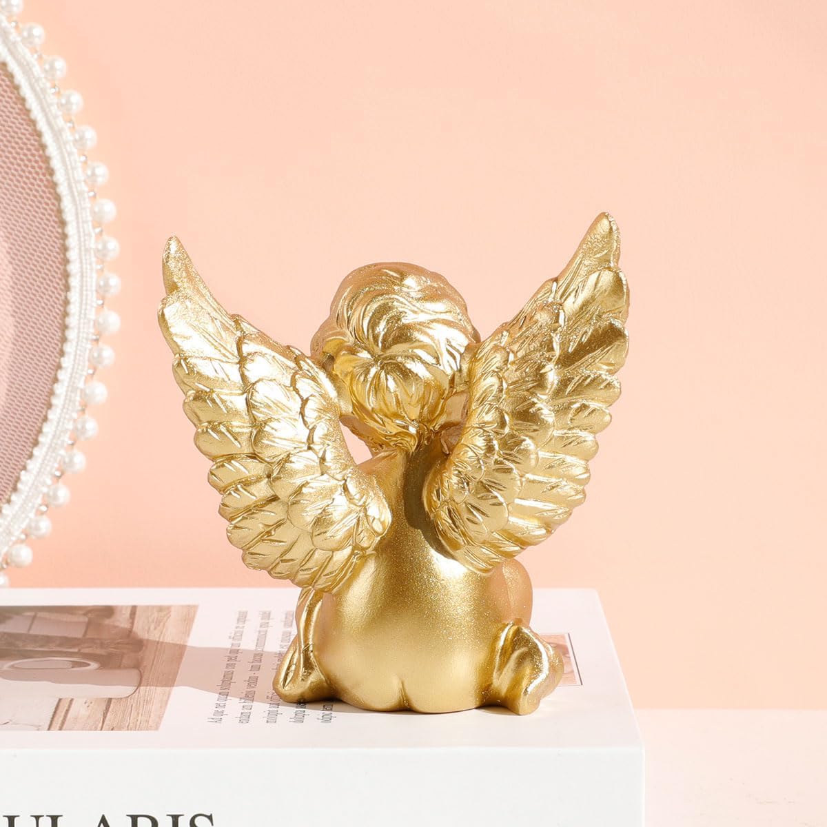 YUEOECOR 2PCS Cherubs Angels Resin Garden Statue Figurine, Adorable Angel Sculpture Memorial Statue Indoor Outdoor Home Garden Decoration (B 2PCS Gold)
