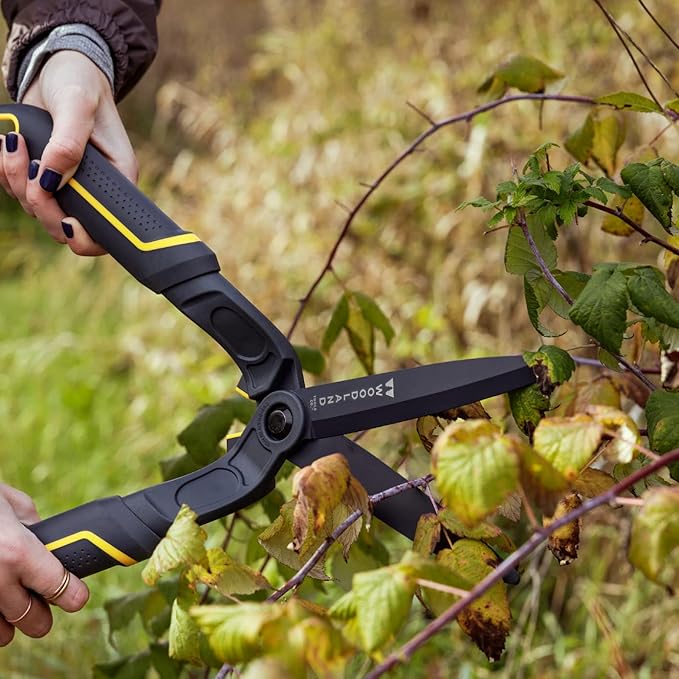 Woodland Tools Co. Duralight 16" Hedge Shear – Compact and Lightweight Pruning Shears for Gardening, Ideal for Shrubs and Bushes