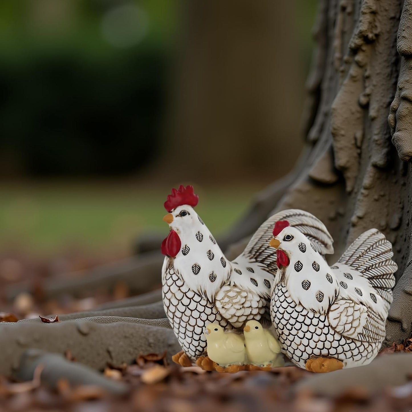 Chicken Family Decorative Sculpture, Indoor/Outdoor Outdoor Garden Statue,Rooster, Hen, Chick Garden Sculpture,Rustic Hen Statue