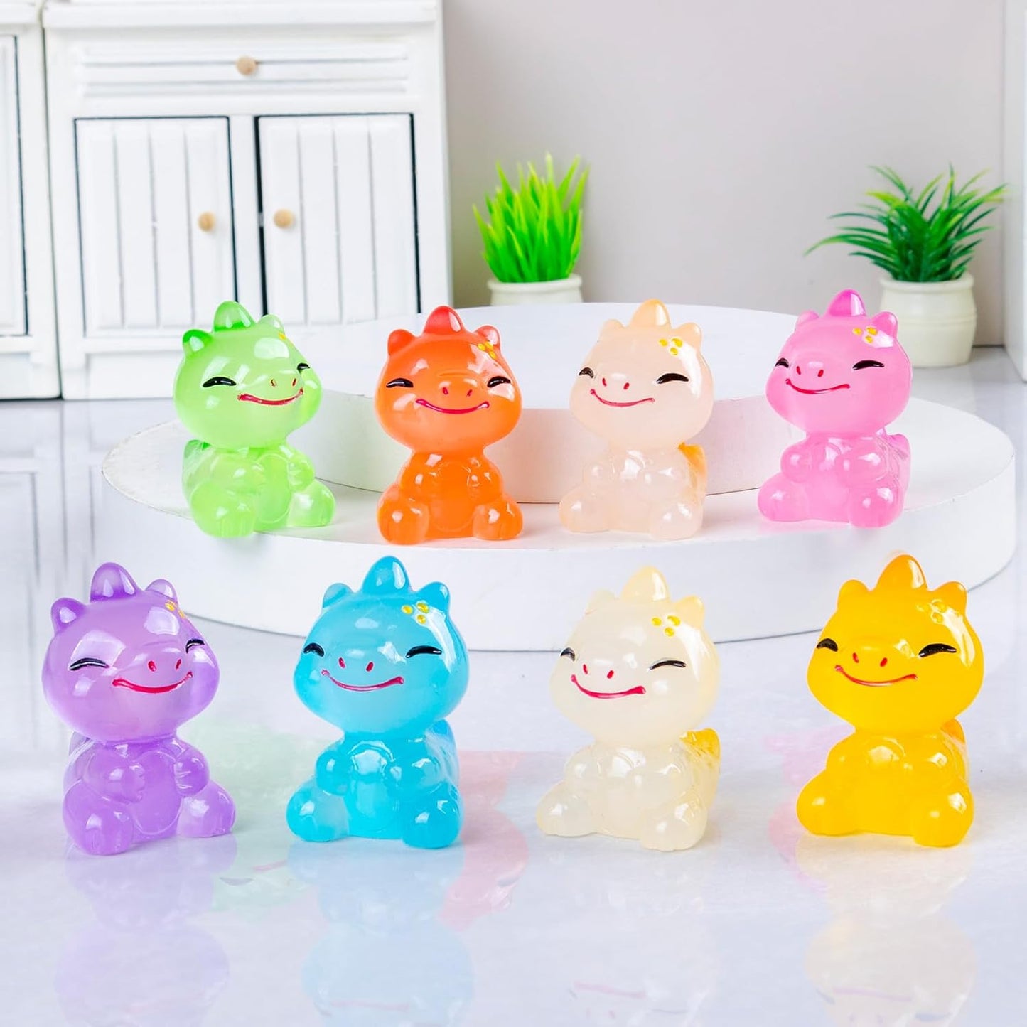 40 Pcs Mini Resin Dinosaur 1.3″ 8 Variety Tiny Animals Figures Miniature Little Small Figurines Bulk for Micro Fairy Garden Landscape Accessories Hide Crafts Decor