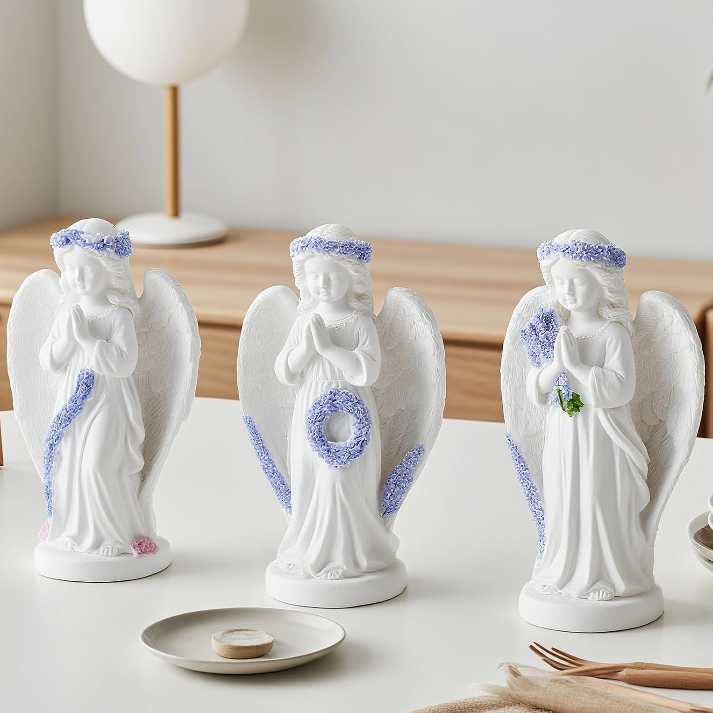 Lavender Praying Angel Statues, Handmade Resin Craft Home Decor, Indoor & Outdoor Winged Angel Figurines, Tabletop Ornaments, Ideal Blessing Gift for Mom, Dad & Friends