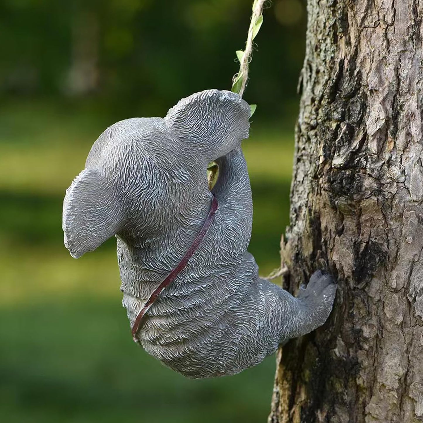 Outdoor Koala Resin Hanging - Rope Decor Statue, Animal Suspended Ornament, Ideal for Outdoor Patio, Lawn & Courtyard Decoration, Housewarming Gift for Friends