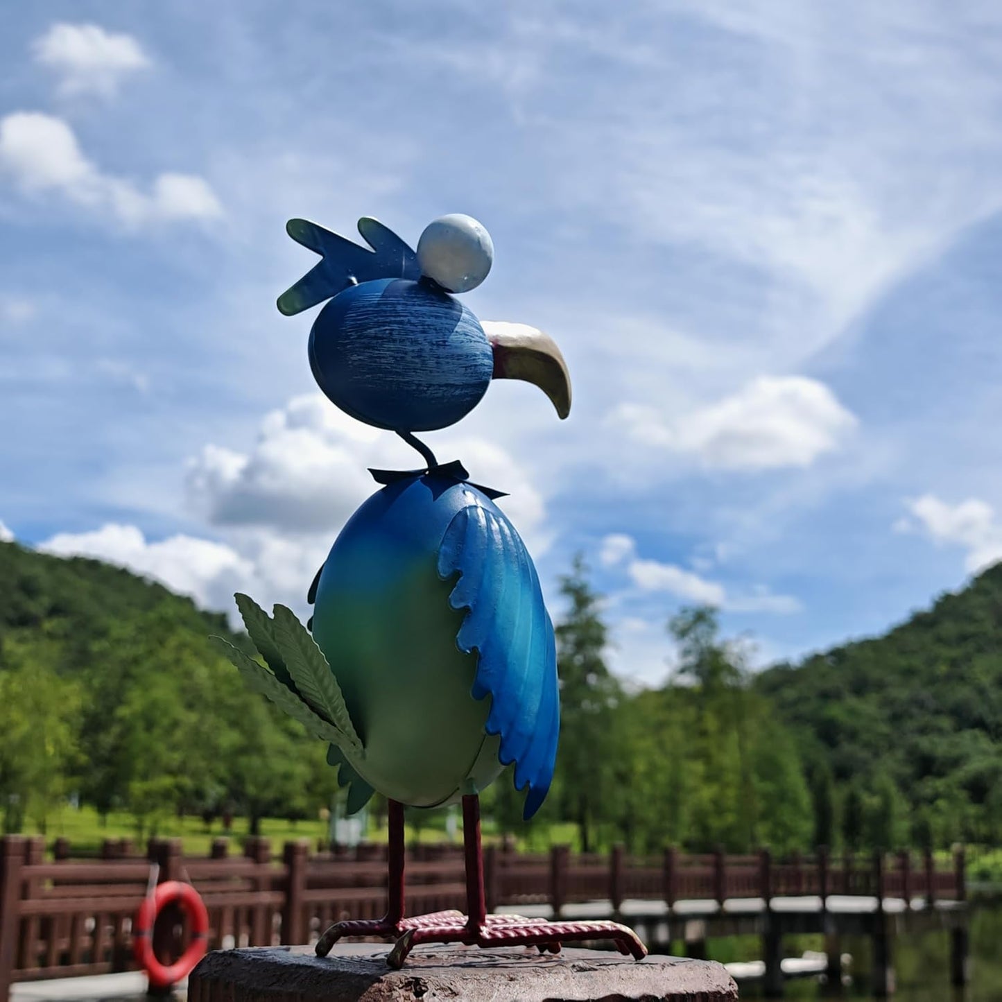 Metal Flamingo Decor Garden Statue Outside - Art Blue Flamingos Yard Art Outdoor Garden Sculptures for Patio Backyard Porch Decoration, Gifts for Mom