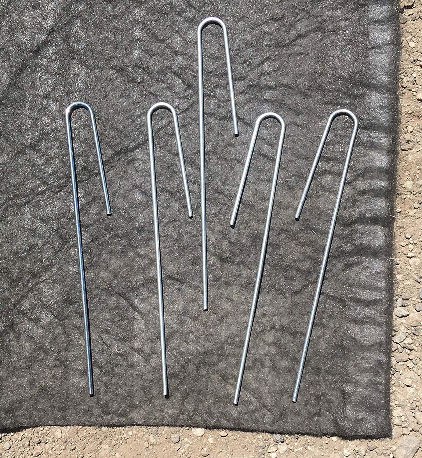 Sandbaggy DRIP TUBING Stakes Landscape Staples | 5 inch Length | Drip Anchors | Landscape Pins | Lawn Nails | Garden Stakes | Hold Drip Tubing Up to 1/4" Diameter | 14-Gauge Standard | Pack of 500