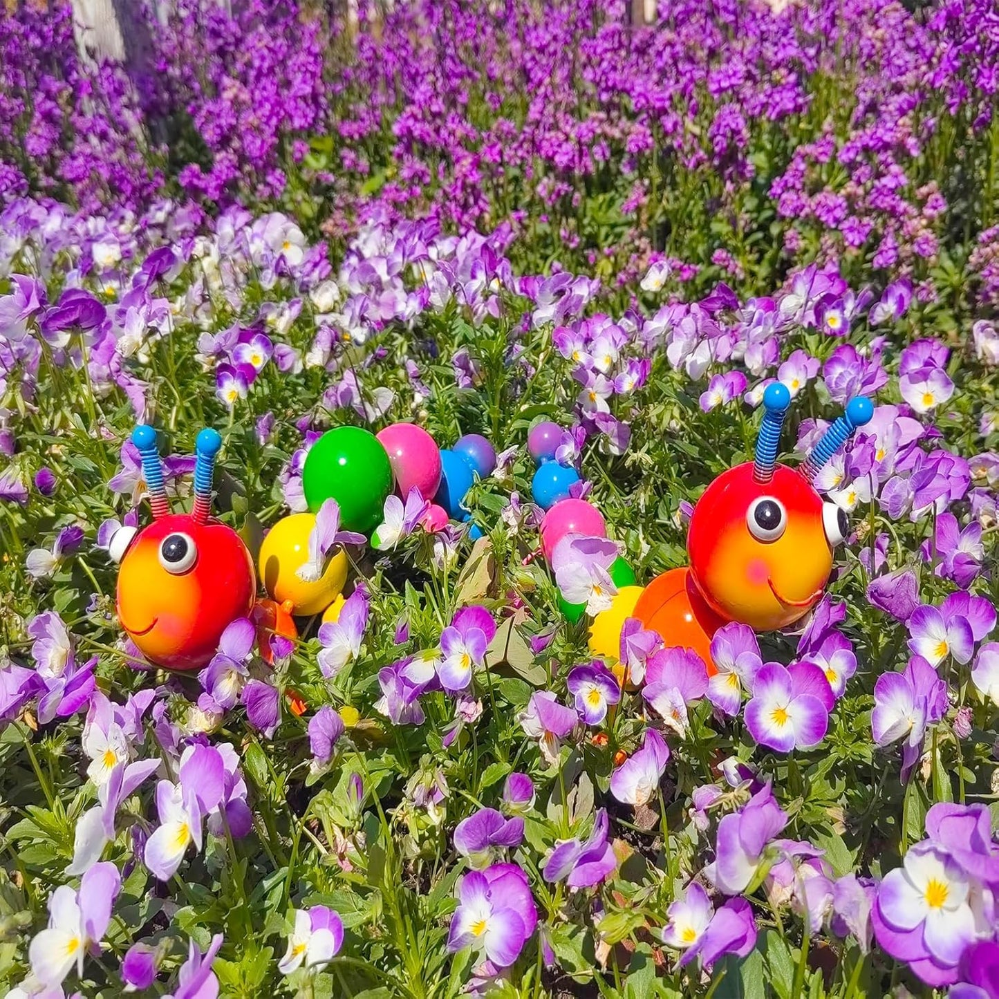 Metal Caterpillar Statue Yard Art Garden Decor for Outside Patio Lawn Ornaments Fence Decorations Gift for Family,Friends,Garden Lovers - Set of 2(Colorful)
