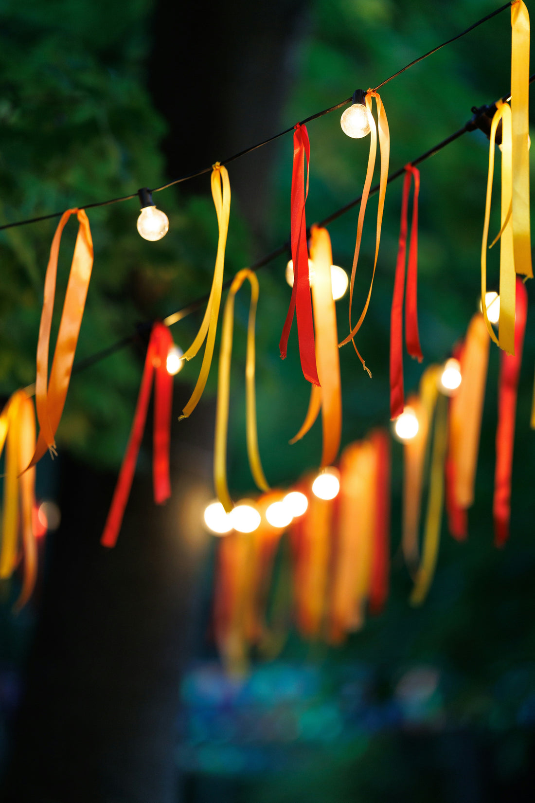 Gentle Gatherings: Small Evening Moments with Family and Close Friends