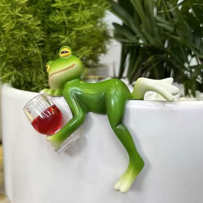OwMell Frog Statue for Garden, Green Frog Figurine for Outdoor Decor Yard and Garden Decoration Resin Sculpture - Drinking Red Wine