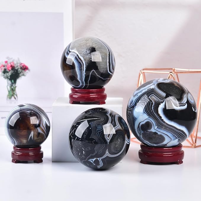 JIC Gem Black Onyx Agate Large Crystal Ball 3.5-4 inch(90-100mm) Round Healing Crystals Decorative Sphere with Wooden Stand Meditation Witchcraft Home Decor