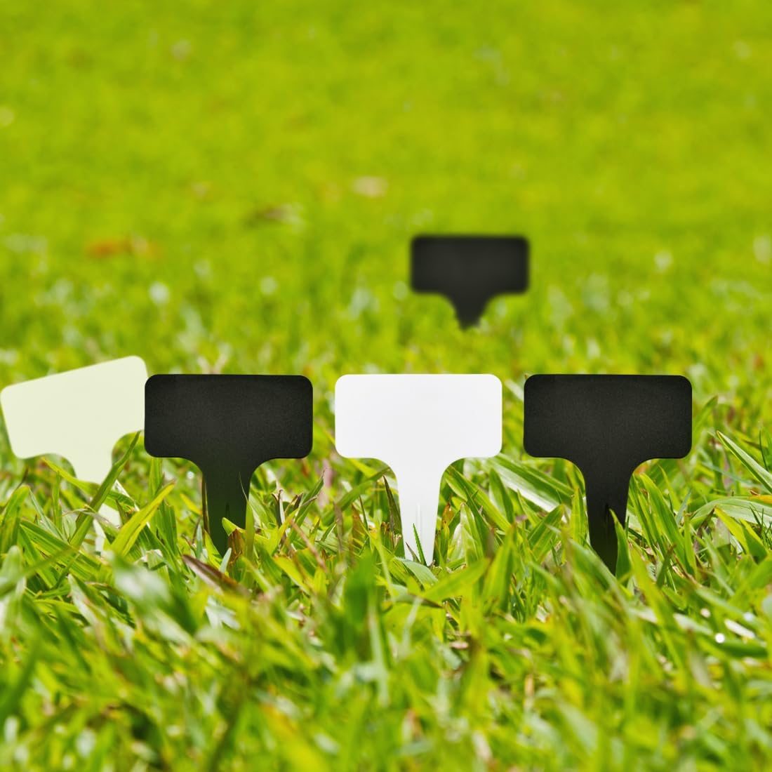 120pcs Plant Labels, Plastic Plant Tags, T-Type Garden Waterproof Name Stakes Plant Markers for Outdoor Garden Flower Vegetables Potted Plants Seed with A Marker Pen (6 x 10 cm, Black)