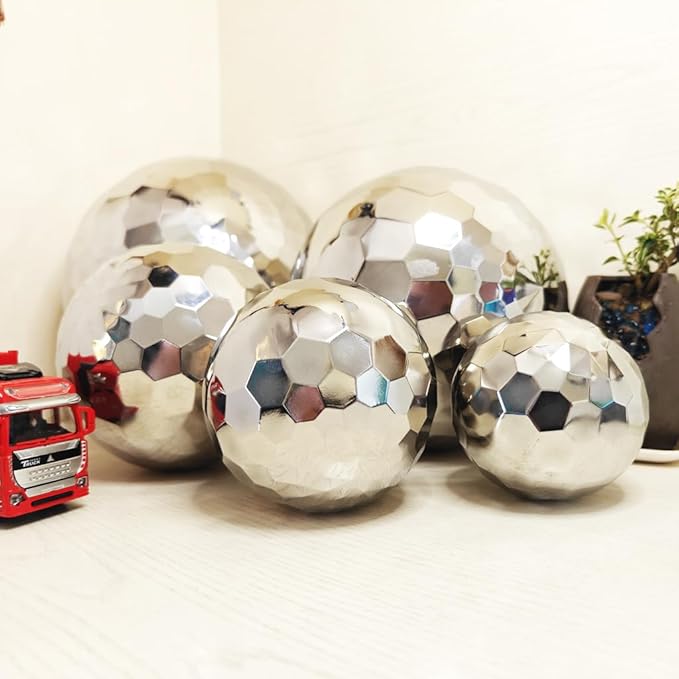 304 Stainless Steel Gazing Ball Sculptures Diamond Decoration Mirror Hollow Metal Ball Ornament Statues Gazing Globe for Home Garden (8 inch)