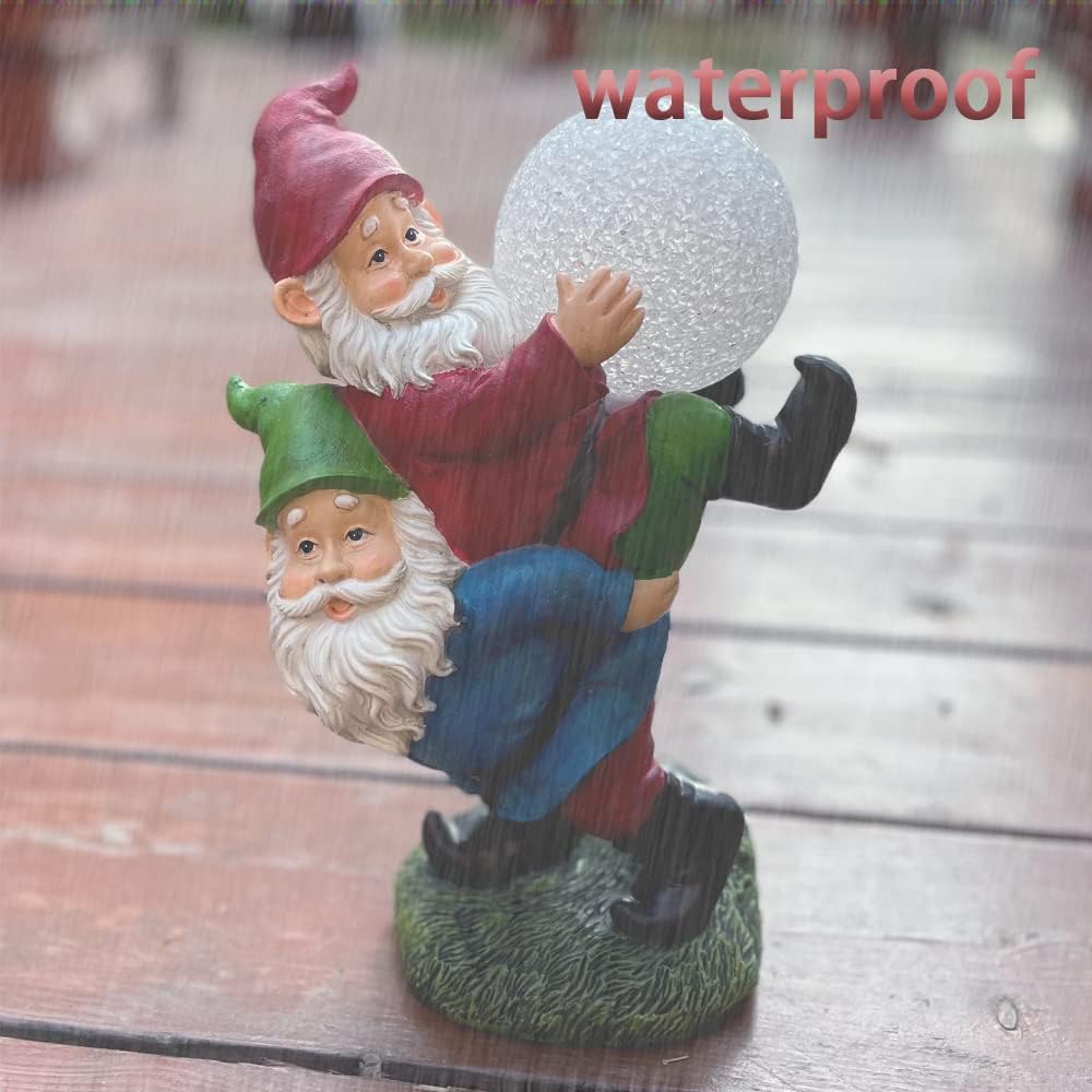 Solar Powered 2 Gnomes Playing with Ball, Decorated Solar Light, Garden Decorations Statues, Resin Garden Figurines (2 Gnomes with a Glass Ball)