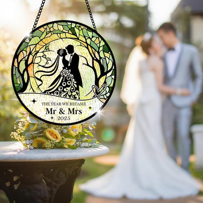 Mr and Mrs Stained Glass Window Hanging, Couple Suncatcher Panel for Indoor Outdoor, Wedding Glass Ornament for Husband and Wife, Love Glass Ornament for Wall, Porch, Balcony, Bridal Shower Decor