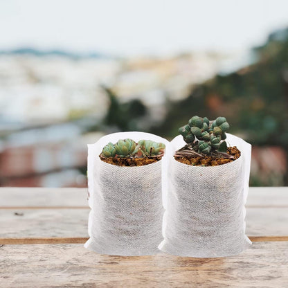gardtree Small Plant Nursery Bags 3.1" * 3.9" 400PCS, Non-Woven Biodegradable Plant Grow Bags Fabric Seedling Starter Bags for Succulents Vegetable Flower Fruit, Home Garden Supply