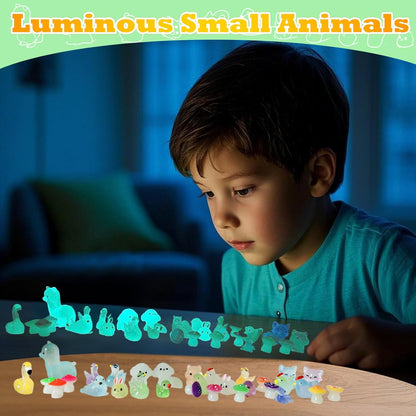 Mini Resin Animals 100 Pcs to Hide Tiny Resin Animals Bulk for Miniature Fairy Garden Accessories, Halloween Micro Landscape Aquarium Potted Decoration, Gifts