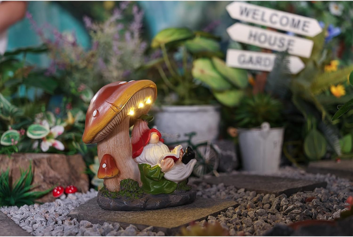 Garden Gnomes Statues Outdoor Decor Outside Yard Art Mushroom Solar Light Funny Gnome Figurine for Yard Patio Gifts for Mom Women (Multicolor)
