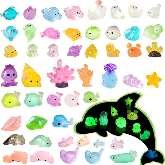 Luminous Mini Resin Ocean Animals Tiny Resin Sea Animal Tiny Turtle Octopus Dolphin Shark Miniature Figurines for Fish Tank Decorations, Glow in The Dark for Garden Miniatures Accessories 50 pcs