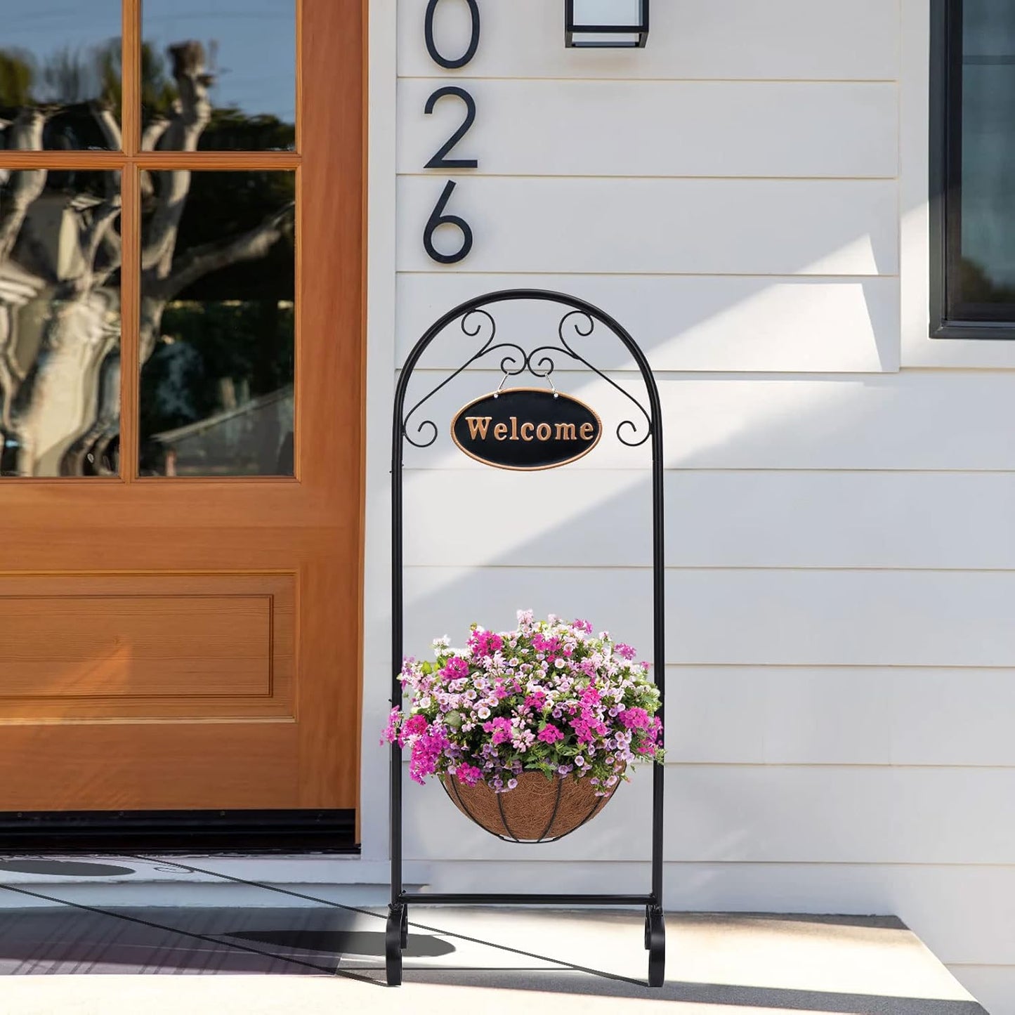 Metal Welcome Planter Basket Stand with Coco Liner, 39.5” Hanging Planter Stand with Decorative Welcome Sign Outdoor Decor for Garden, Patio, Deck, Entry and Front Porch