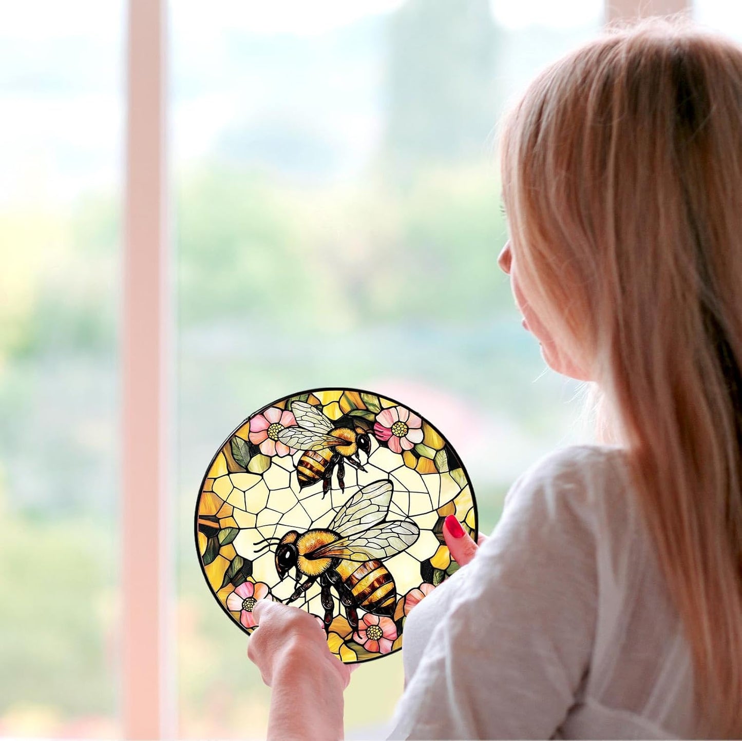 Bee Wildflower Stained Glass Window Hanging Bee Sun Catcher Honeybee Gifts for Women Christmas Suncatchers for Garden Home Windows Hanging Decoration, 7.87inch