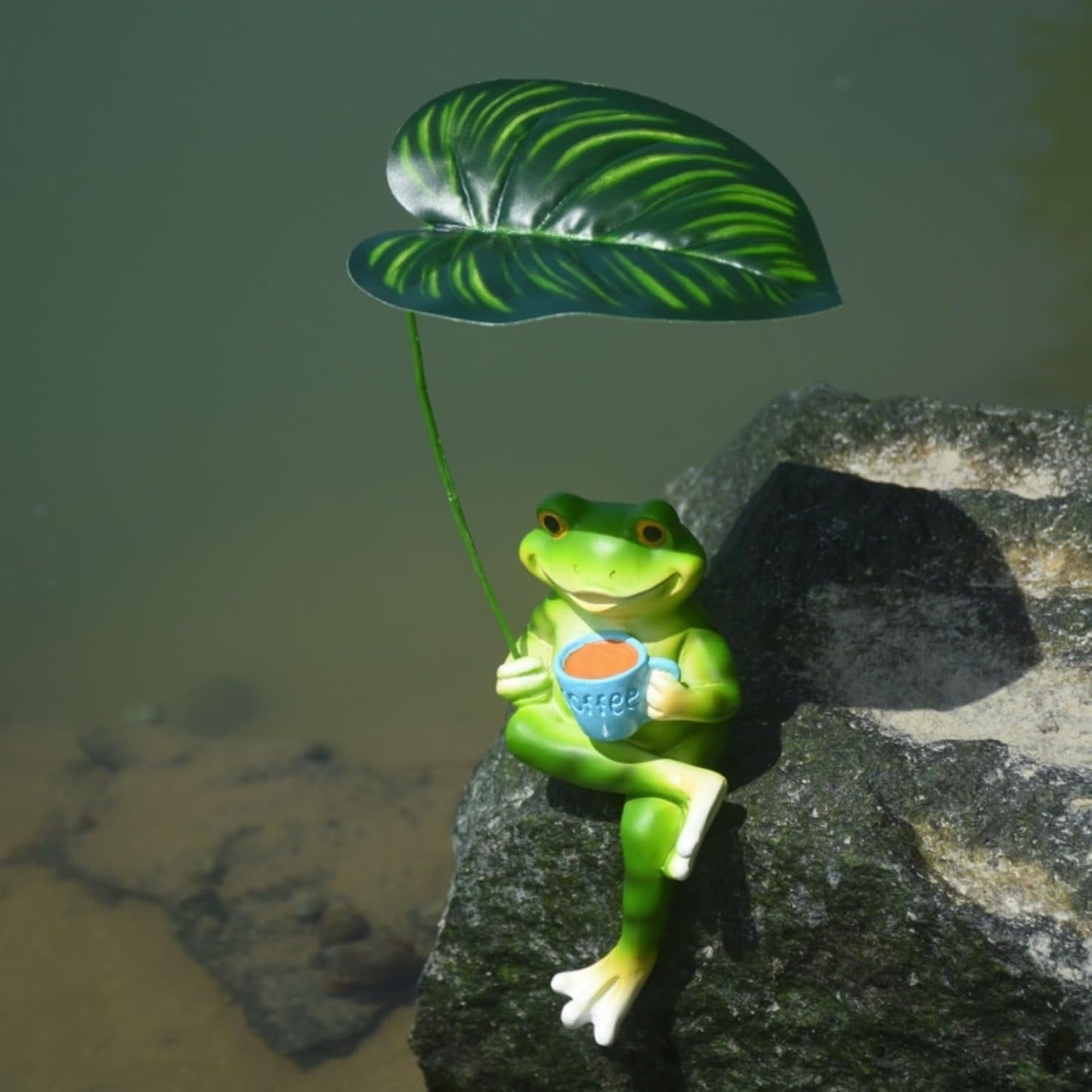 OwMell Frog Statue for Garden, Green Frog Figurine for Outdoor Decor Yard and Garden Decoration Resin Sculpture 6 Inches - Coffee & Leaf