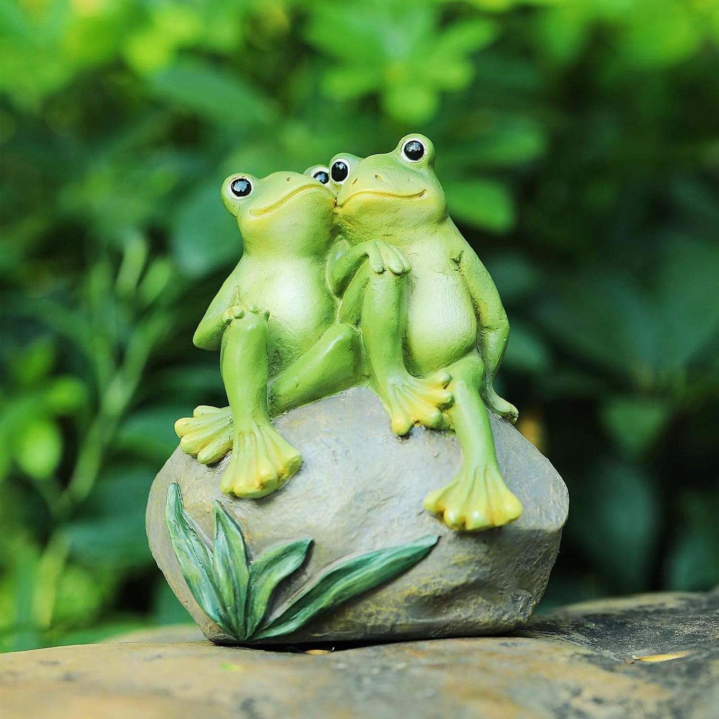 Resin Frog Garden Statue, Green Frog Figure for Outdoor Decor Yard and Garden Decoration Resin Sculpture (Style 1)