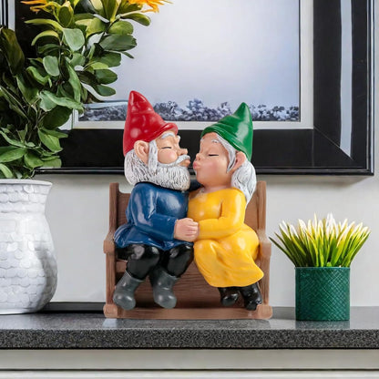 Kiss Garden Gnome Statue Couple in Love Collectible Figurine Mr and Mrs Gnome Sculpture Romantic Gnome Lover Couple Statues Indoor Outdoor Yard Home Décor Mom Dad Friends Gifts