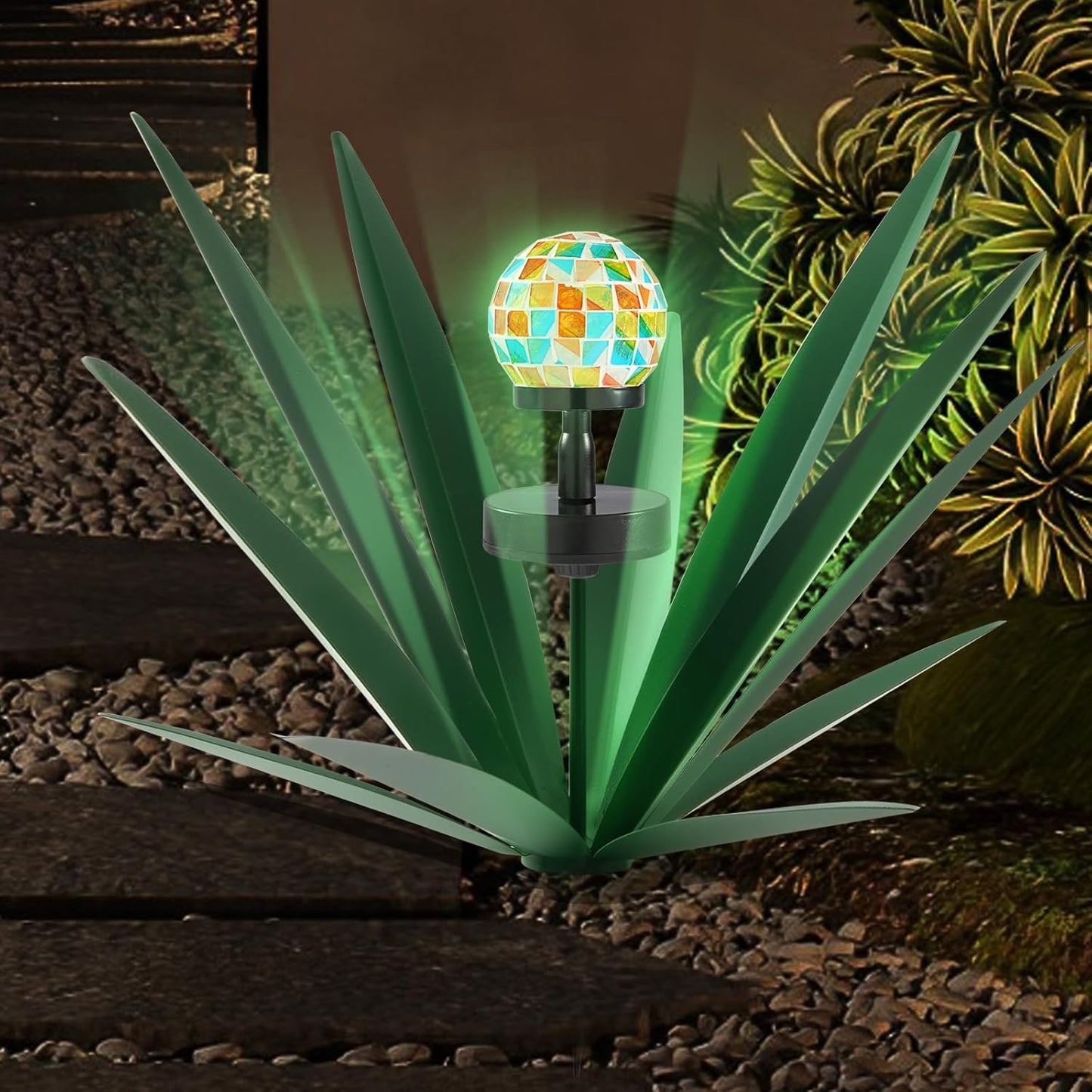 TOMBABY Solar Rustic Garden Style Metal Agave Plants Outdoor Patio, Home Decor Hand-Painted Metal Agave Garden Patio Statues, Suitable for Desert Areas, Outdoor Lawn Decorations (3 Solar Green)