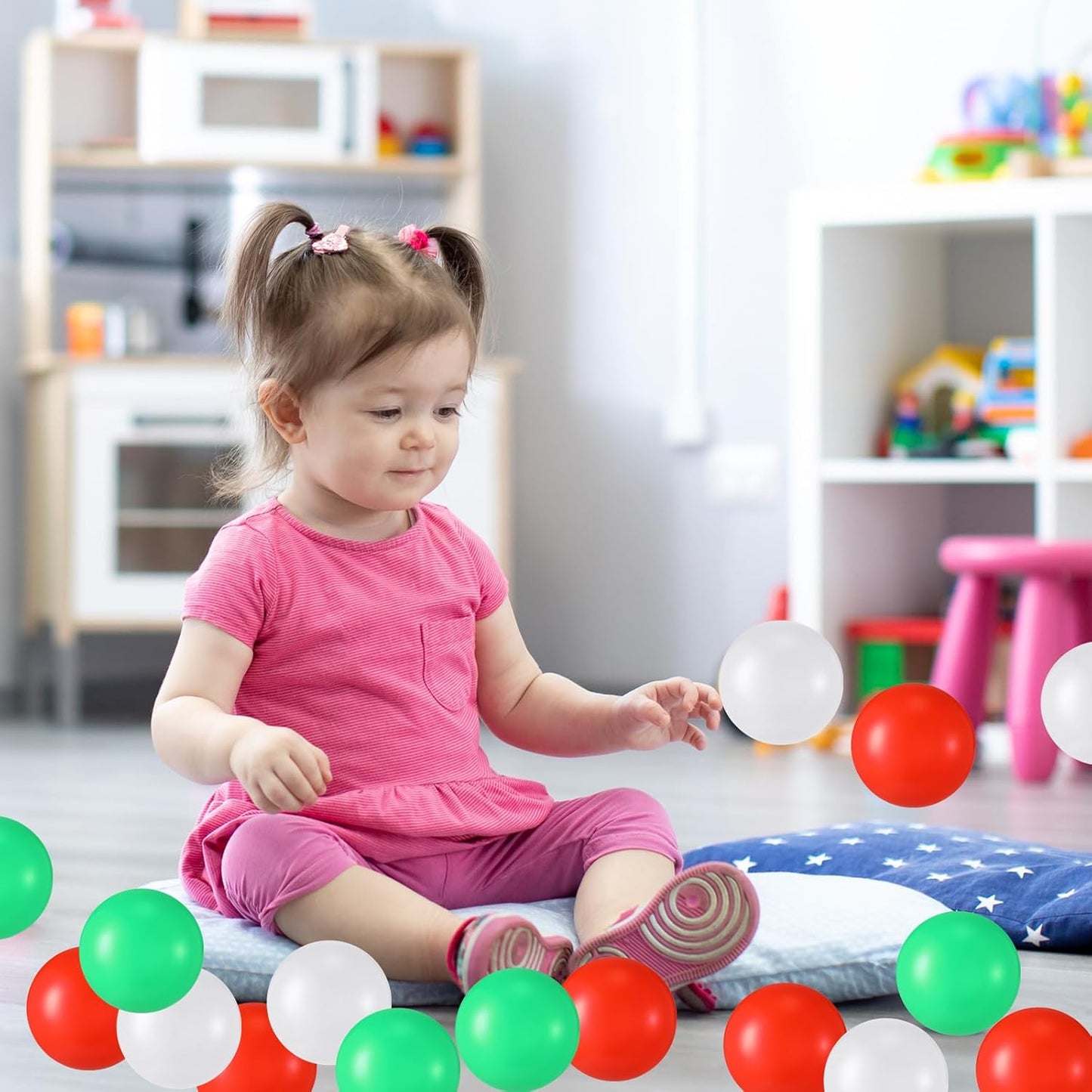 Shappy 180 Pcs Soft Plastic Balls for Toddlers, Crush Proof Ocean Balls Reusable for Photo Booth Props Play Tent Swimming Pool Party Holiday Decoration(Green, Red, White)