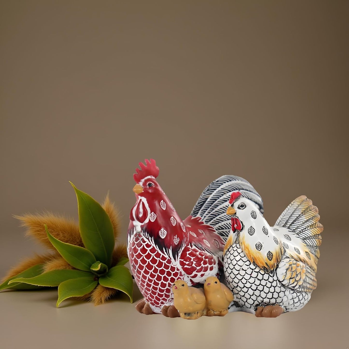 Chicken Family Decorative Sculpture, Indoor/Outdoor Outdoor Garden Statue,Rooster, Hen, Chick Garden Sculpture,Rustic Hen Outdoor Statue
