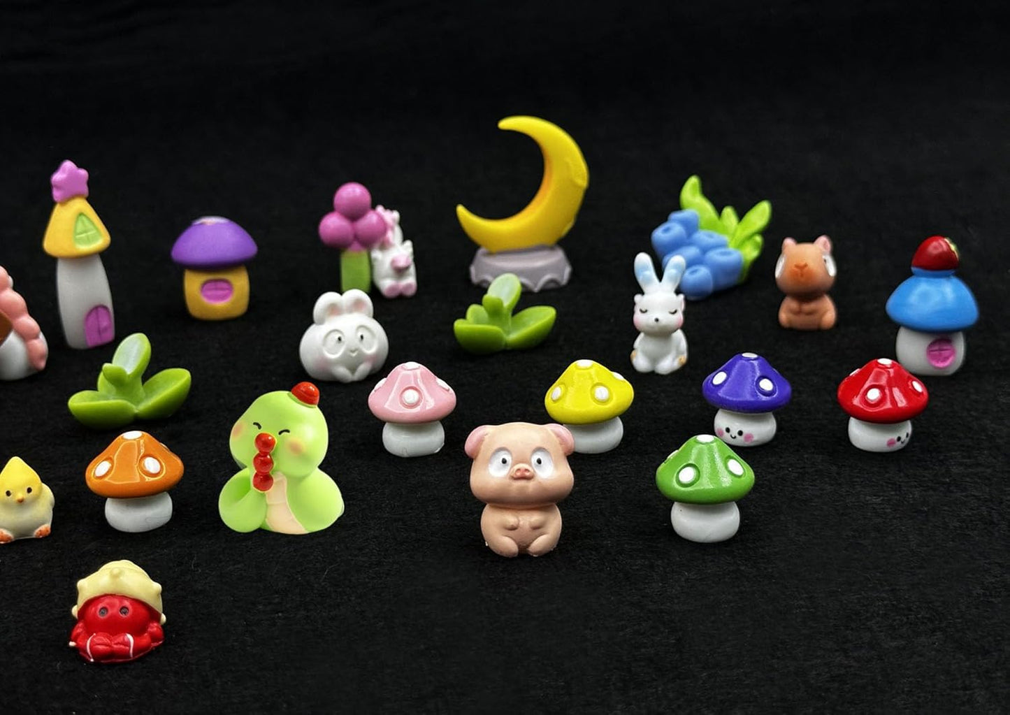 Geiomoo Mini Resin, Mixed Garden Accessories Model, Miniature Set for DIY Crafts Home Landscape Fish Tank Decors (35 Pcs)