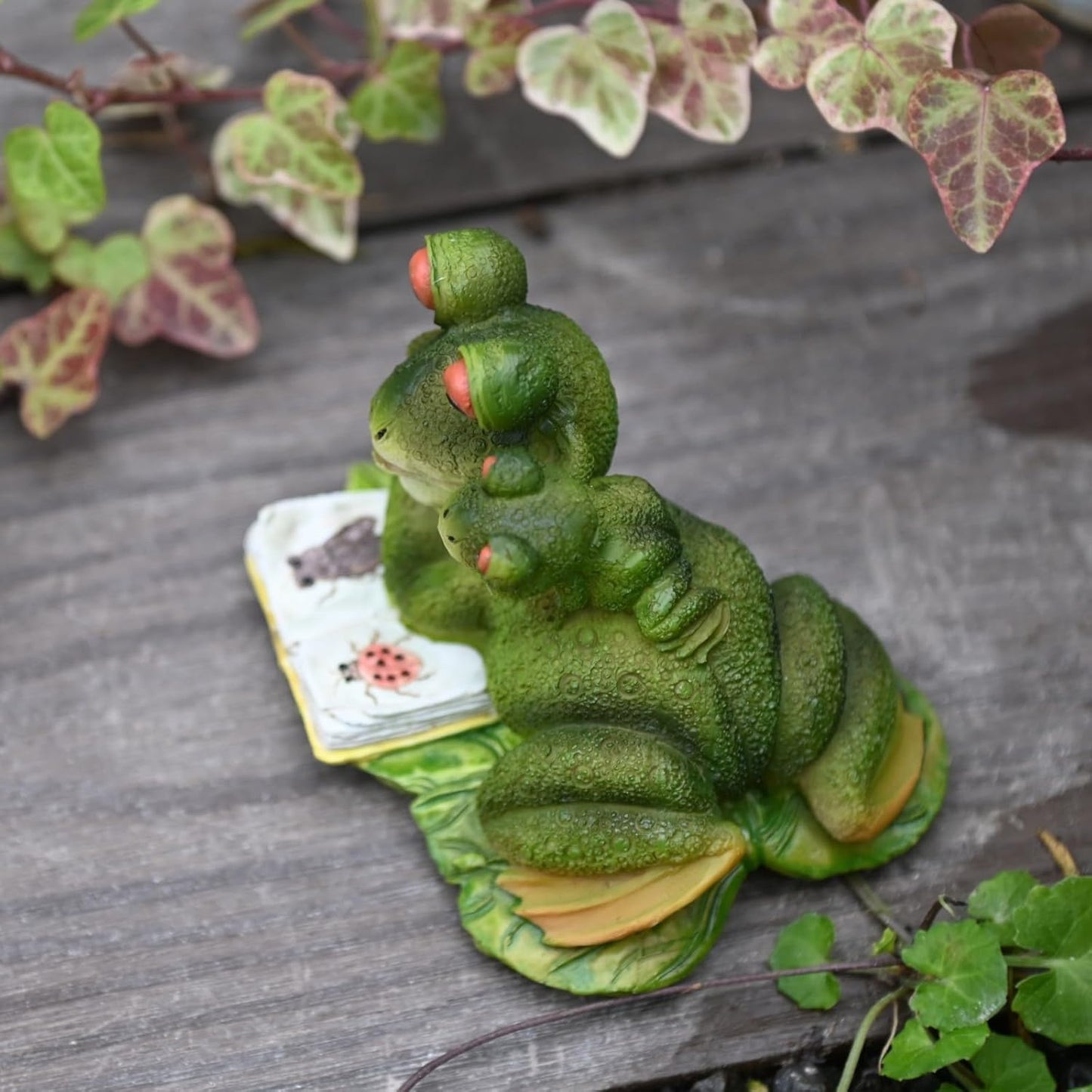 OwMell Frog Statue for Garden, Green Frog Figurine for Outdoor Decor Yard and Garden Decoration Resin Sculpture - Reading