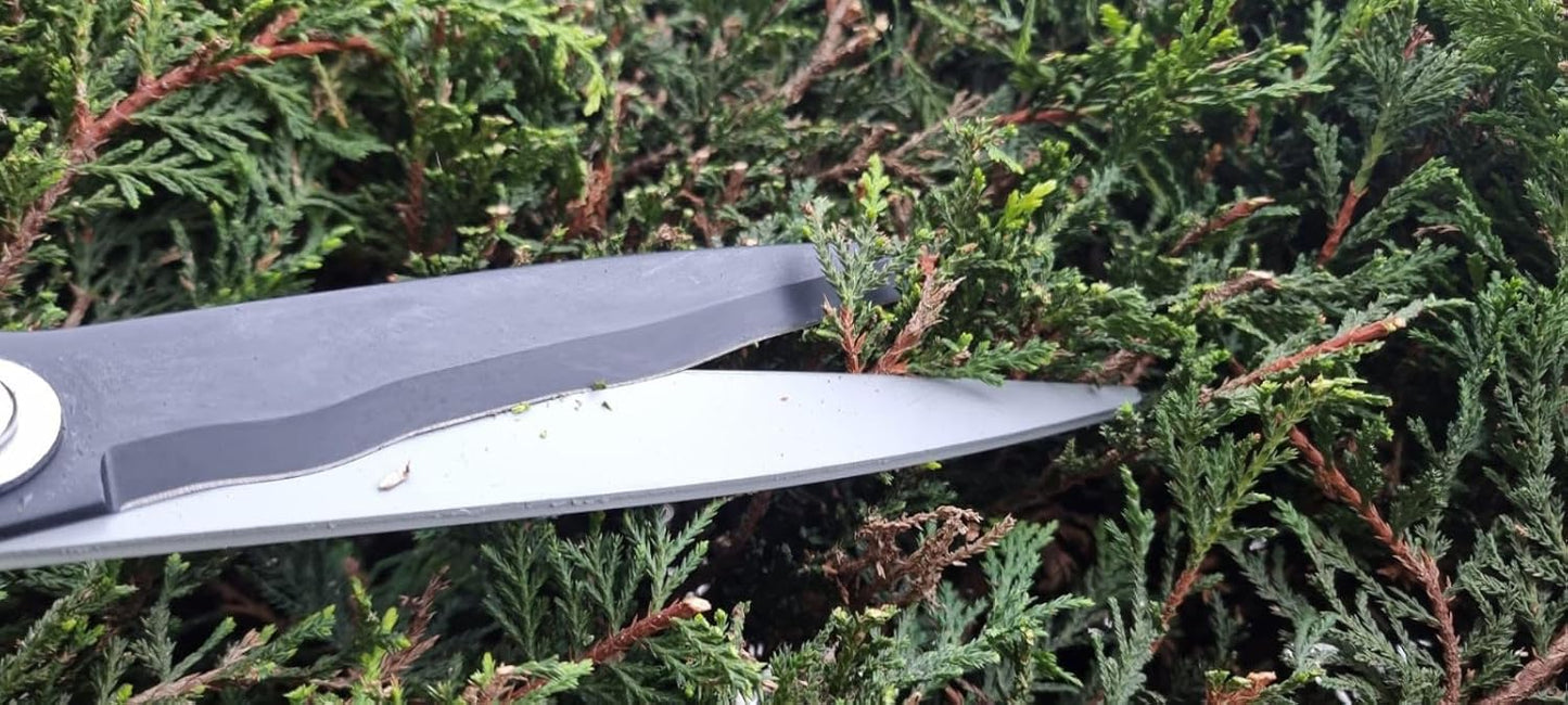 Kimura® Pro Heavy Duty Hedge Shears - Premium Garden Clippers with Patented Gearing Technology, Ultra Lightweight Aluminium Handles, Japanese SK5 Steel Blades, Ideal Shears for Gardening - 22" Trimmer