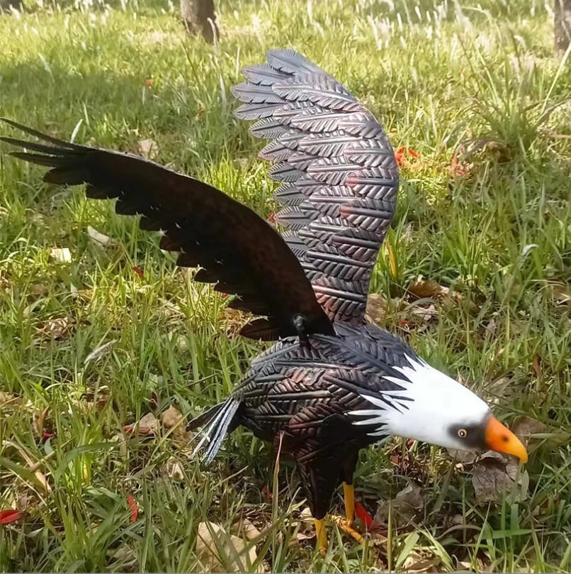 Eagle Statue Animal Sculpture Garden Decoration Metal Yard Art for Yard Outdoor Decoration