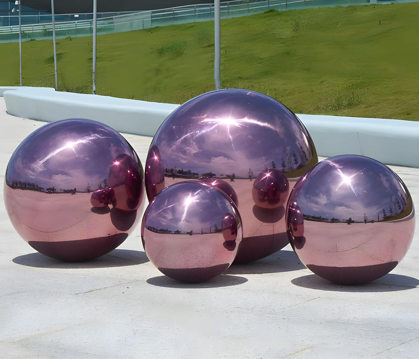 Stainless Steel Gazing Globe Mirror Ball, Decorative Gazing Balls for Garden, Reflective Smooth Garden Ball Sphere for Outdoor Yard Decoration (Purple, Dia: 12 inch)