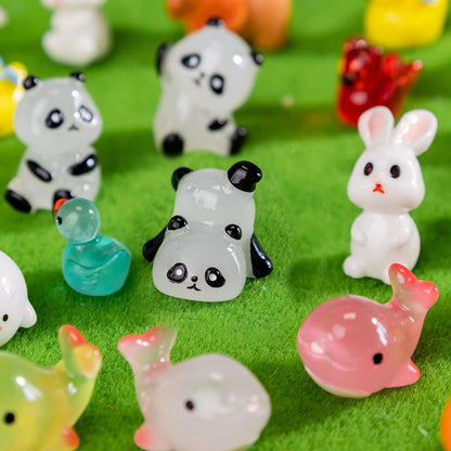 50 Pcs Mini Resin Animals Figures - Land & Sea Creatures Set for Fairy Garden Decor, Miniature Landscape Ornaments Collection