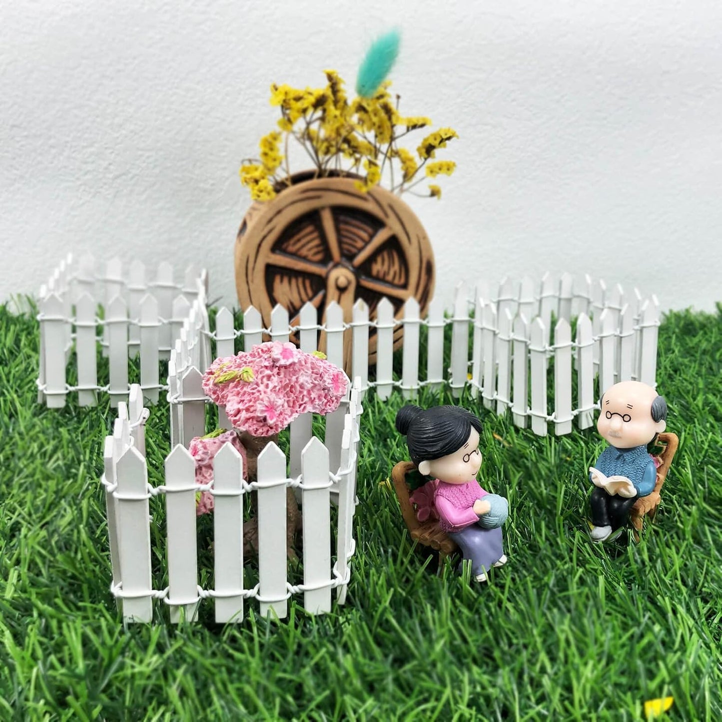 Miniature Fairy Garden Fence 35 Inches,Fairy Garden Accessories Outdoor Wood Picket Fence,DIY Flowerpot Decoration DIY Wood Picket Fence, Miniature Decoration Mini Ornament for Dollhouse