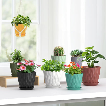 7/6.5/6/5.5/5/4.5/4 inch Plant Pots for Indoor Outdoor Plants, 7 Pack Thick Flower Pots with Drainage Holes and Saucers, Modern Wave Texture Plastic Planter Pots for Nursery, Succulent, Black