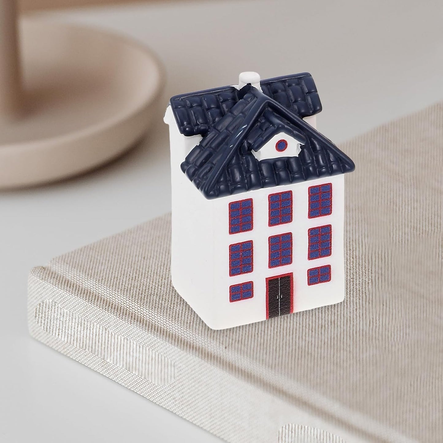 LUOZZY 6pcs Miniature Fairy Garden House Mini Cottage Figurine Miniature House Statues Dollhouse Fairy Garden Village Accessories