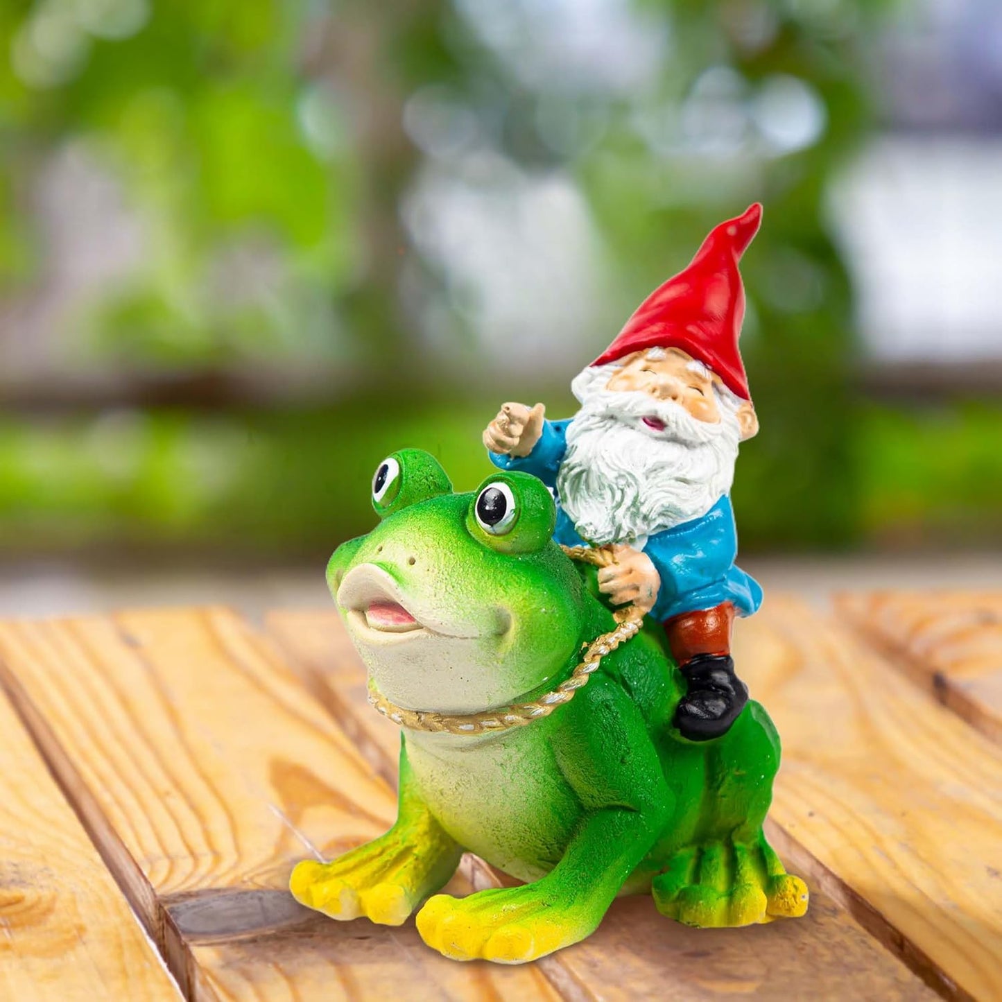 Gnome Riding on Frog Garden Statue Outdoor Garden Frog Statue for Yard Decoration Lawn Ornament Gardening Gifts for Women Mom Grandma