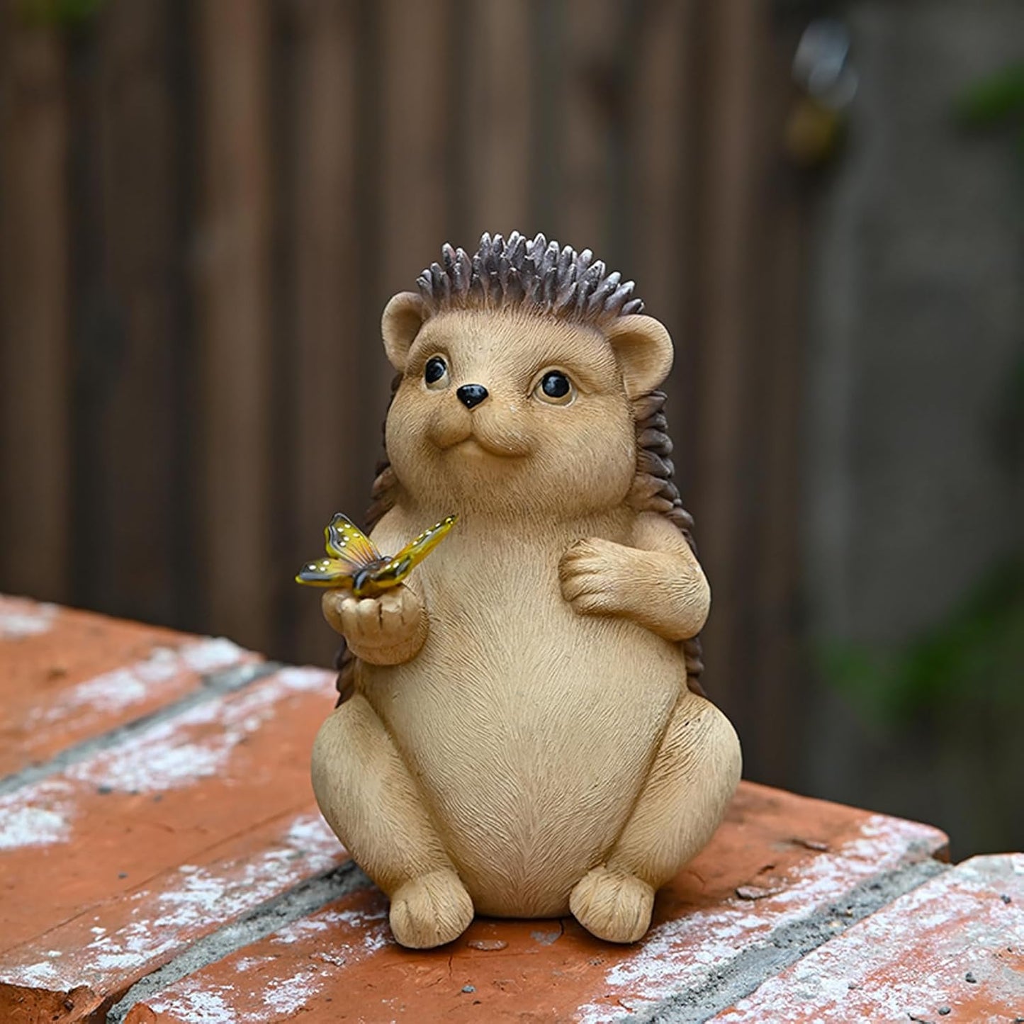 Solar Hedgehog Outdoor Statues Garden Decor with Butterfly LED Lights Hedgehog Statues for Patio Balcony Yard Lawn Ornament, Birthday Gardening Gifts for Mom Grandma Women