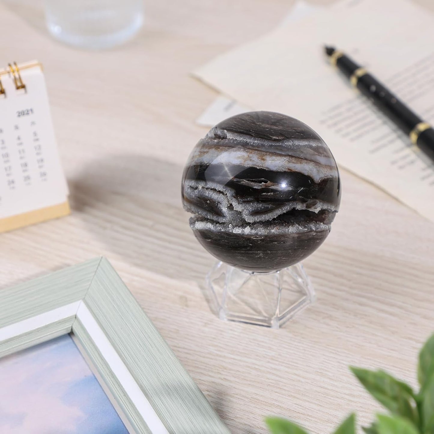 Natural Sphalerite Crystal Ball with Acrylic Display Base, 51-60mm Polished Stone Feng Shui Crystal Sphere Meditation Decoration for Home & Office