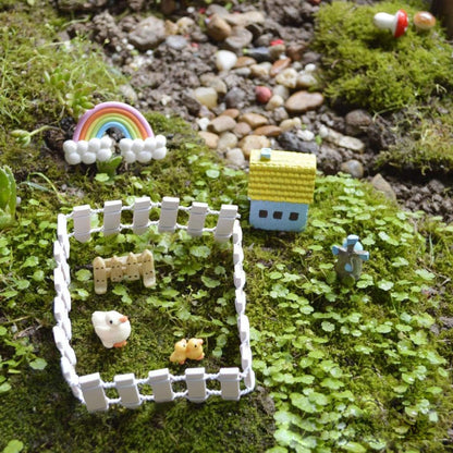 35 Inch 2-Pack Miniature Fairy Garden Fence Wood Decorative Ornament Fence for Dollhouse Succulent Plant Pot DIY Diorama Project Height 2 inch (Wood)