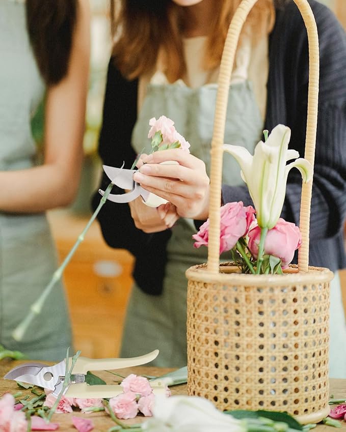 Pruning Shears for Gardening, 1 Pack Garden Scissors for Cutting Fresh Flowers, Floral Clippers for Plants, Fruits (Yellow)