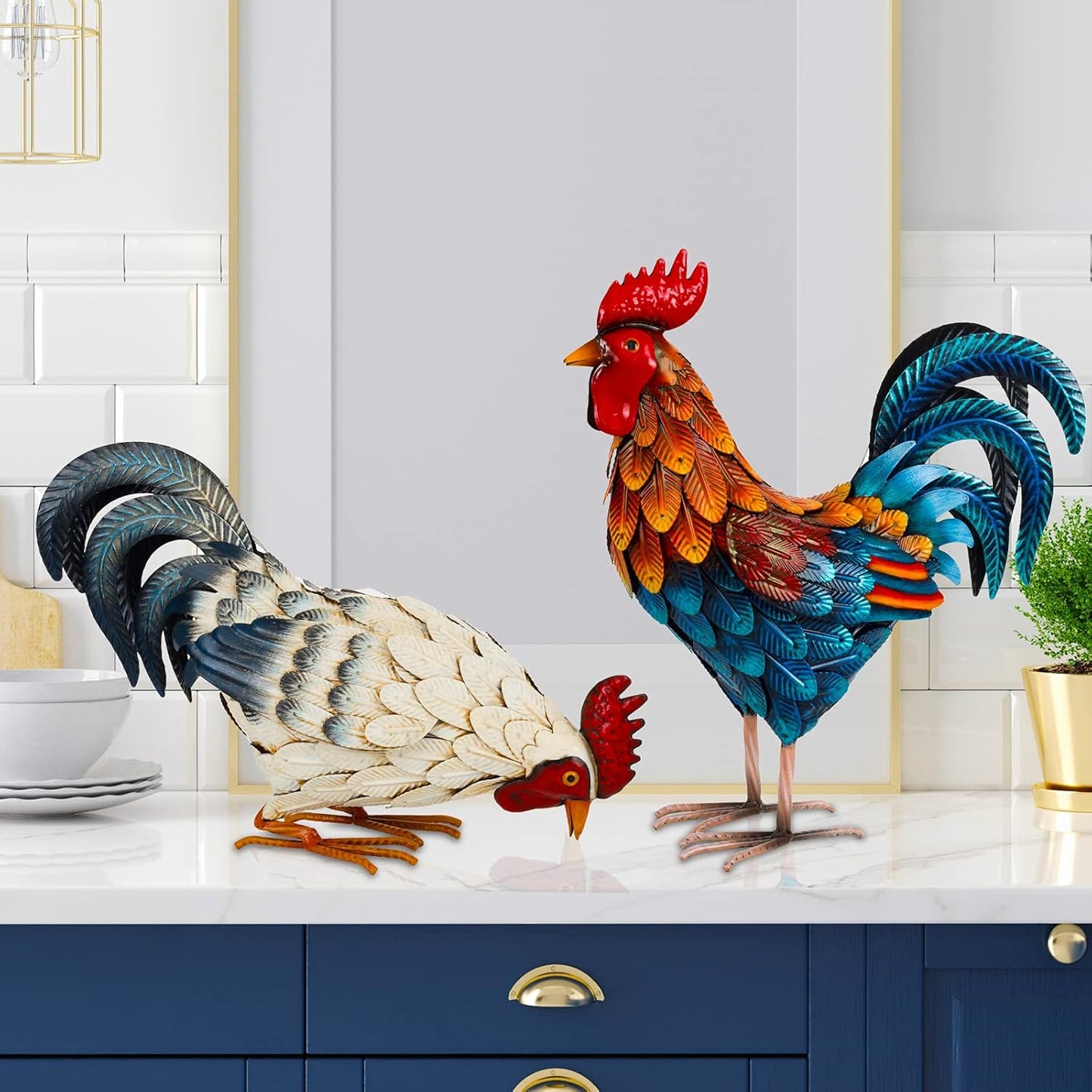 Shorayn Metal Rooster Statues, Outdoor Garden Metal Chicken Decor, Garden Sculptures Chicken Ornaments Yard Art for Backyard Patio Lawn Decorations, Set of 2