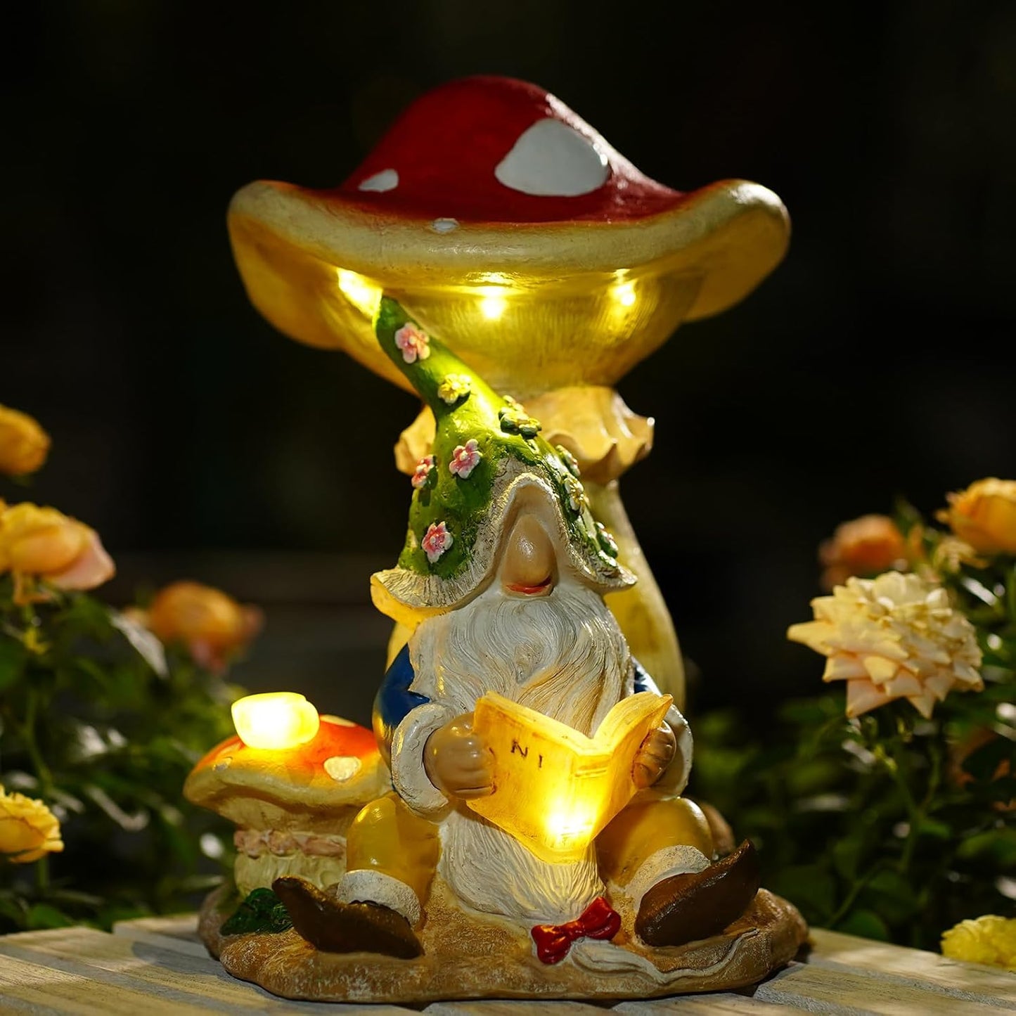Solar Garden Outdoor Statues Gnome Reading Under Mushroom with 5 LED Solar Figurine for Lawn,Patio,Balcony,Yard Decor Unique Housewarming Gift for Grandfather, Father,Grandma,Wen