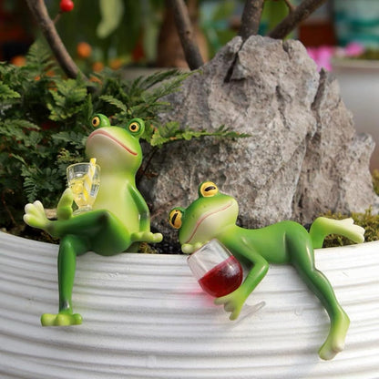 OwMell Frog Statue for Garden, Green Frog Figurine for Outdoor Decor Yard and Garden Decoration Resin Sculpture - Drinking Red Wine
