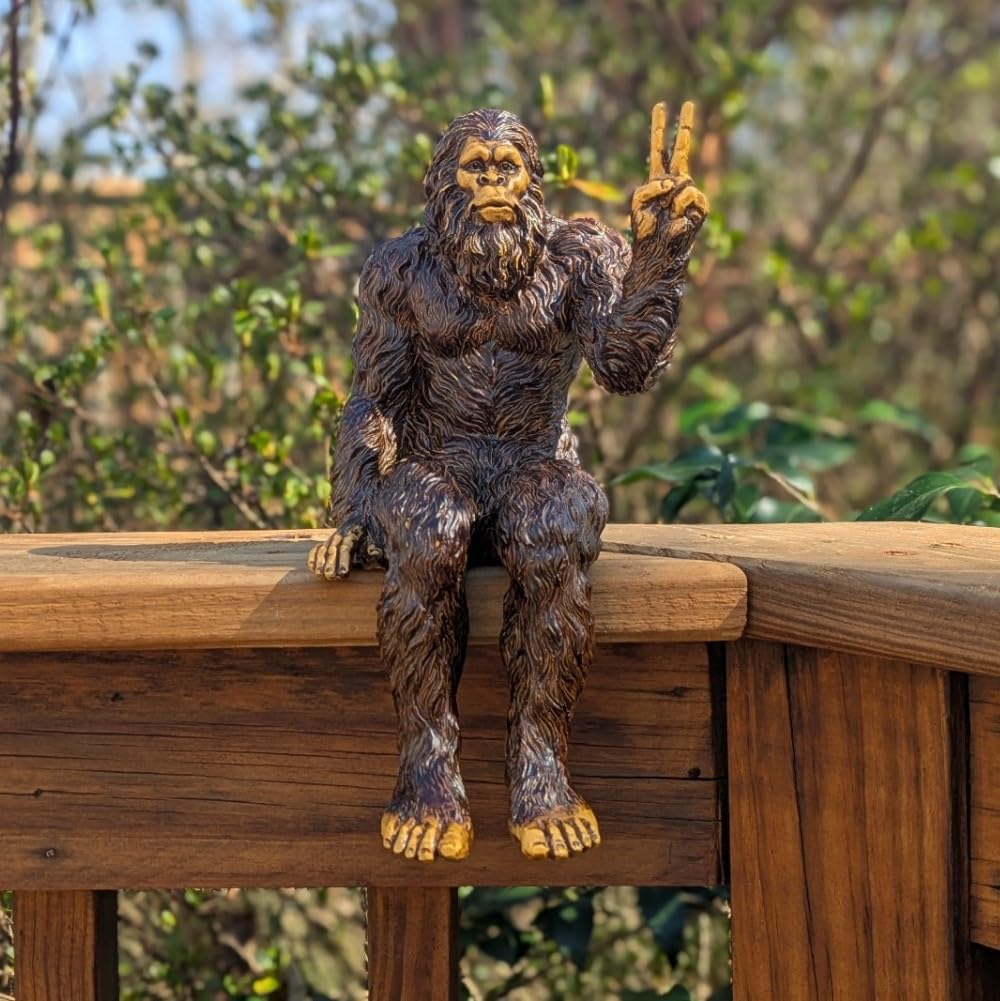 John Bernard & Company Bigfoot Peace Sign Decorative Sasquatch Yeti Statue/Figurine Indoor/Outdoor Sculpture for Patio, Deck, Home, Office 10 in H Shelf Sitter Figurine (Natural)
