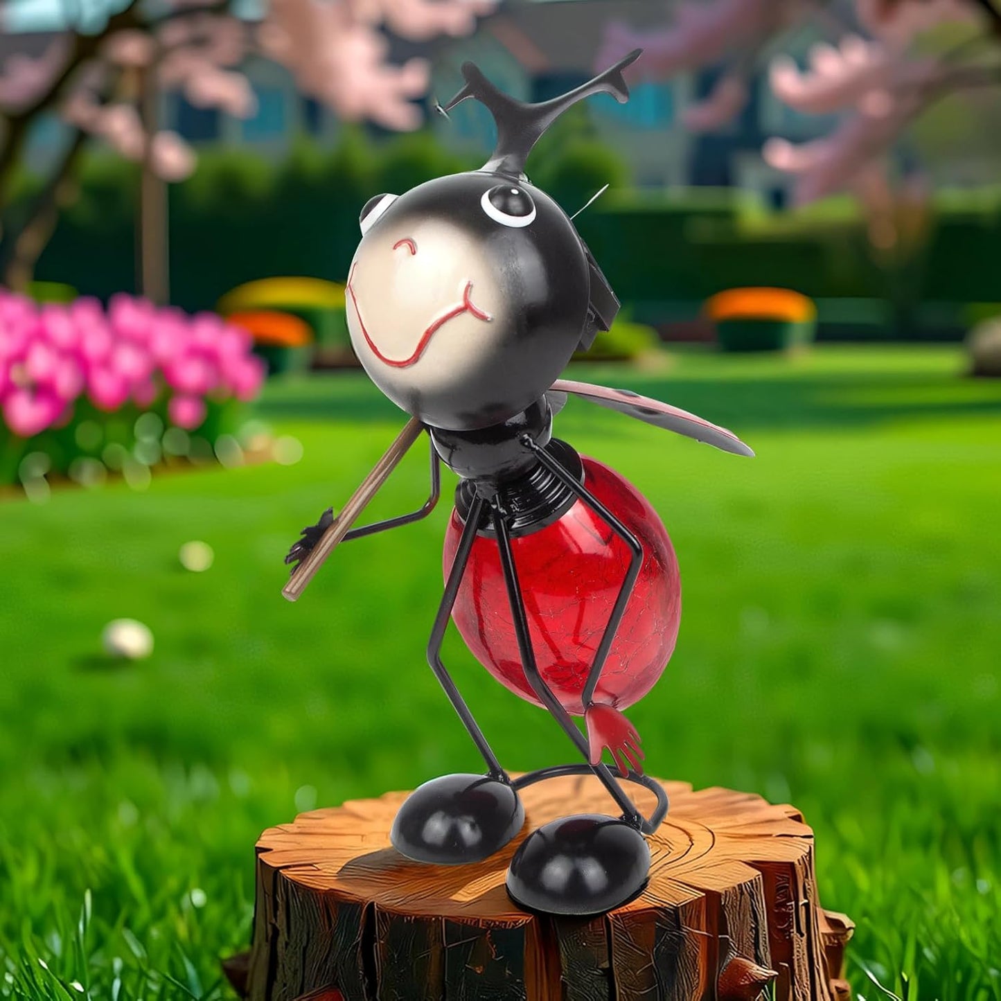 Solar Garden Statue Ladybug Decor,Outdoor Decorative Tabletop Lanterns,Outdoor Ladybug Figurines Decorations for Patio Yard Lawn Ornaments,Birthday Gifts for Mom Women Grandma